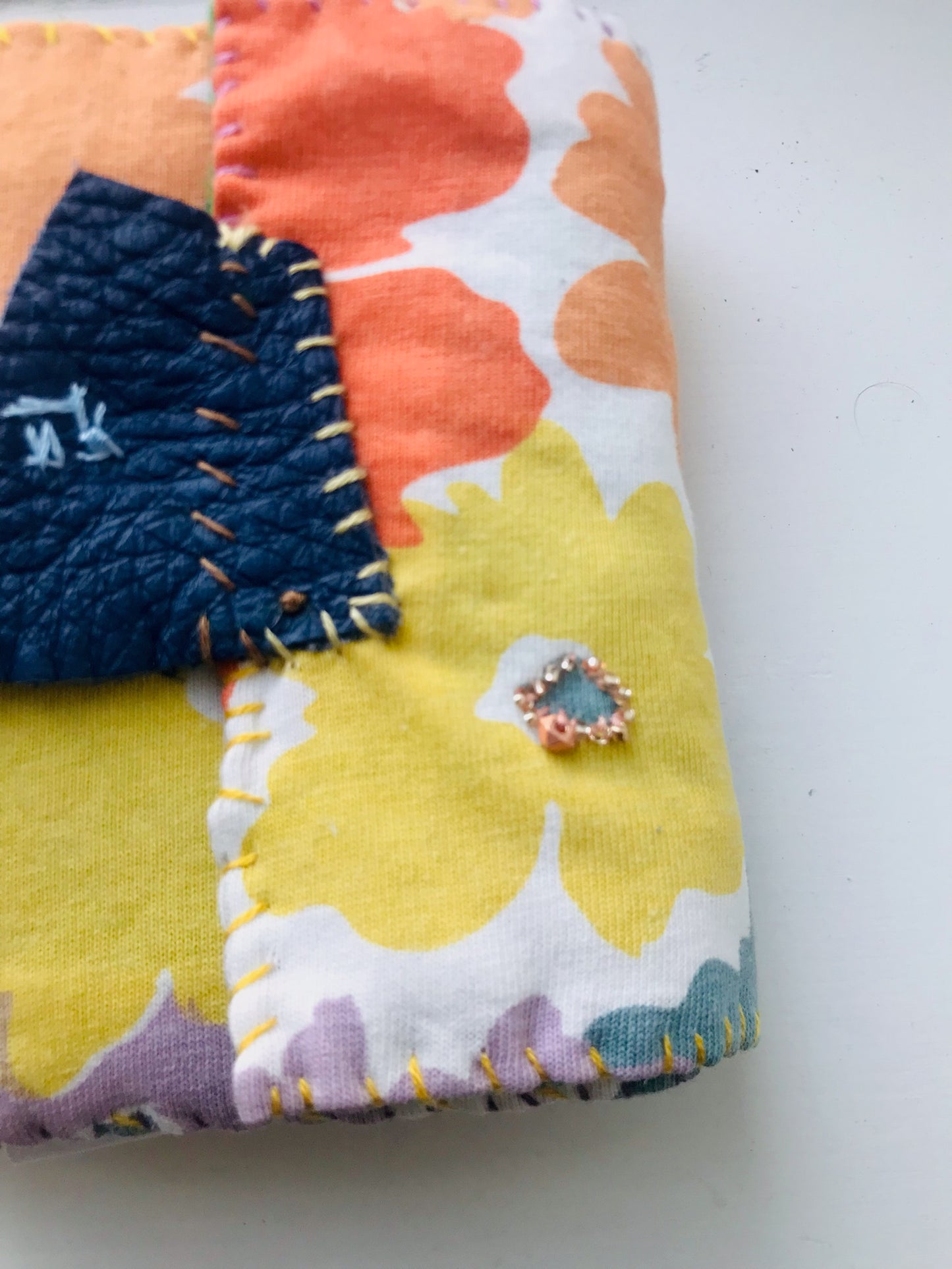 Wallet Fabric Wallet Handmade Hand-sewn Embroidered Patchwork Bi-fold 2072