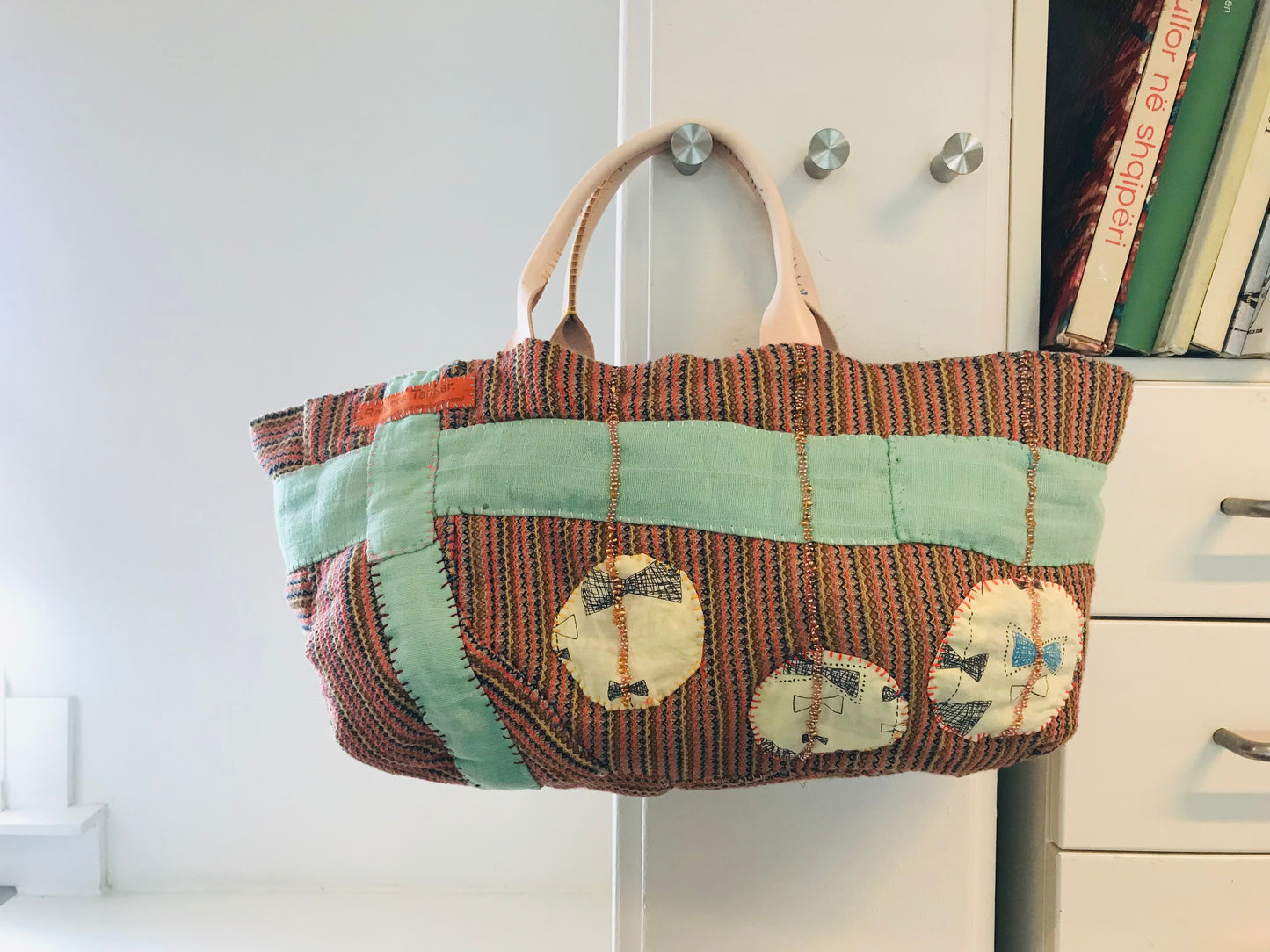 Bag   手縫いのバッグ　  布製　本革持ち手　スローファッション　ハンドメイド　1855