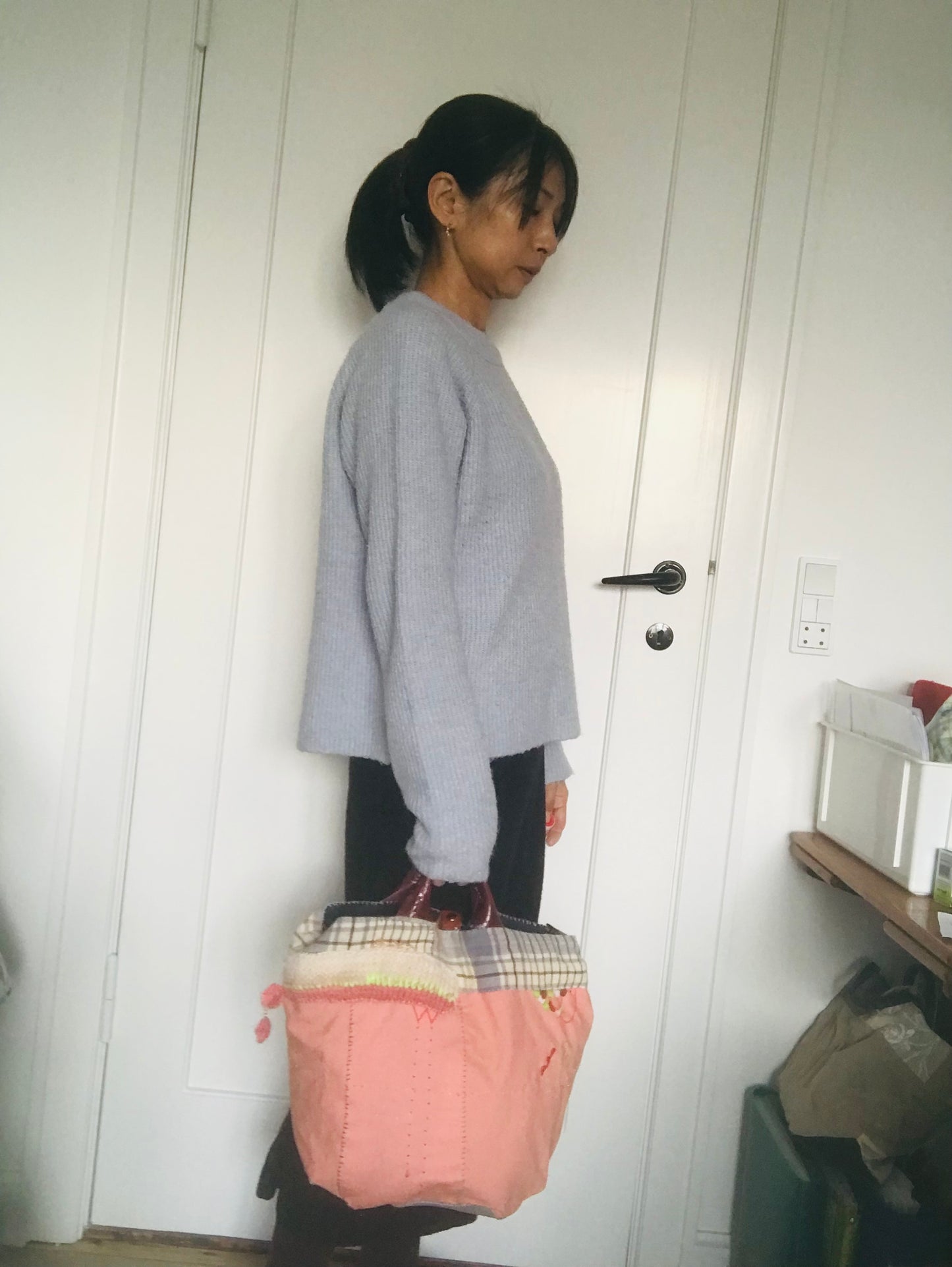 Bag   手縫いのバッグ　  布製　本革持ち手　スローファッション　ハンドメイド　1736