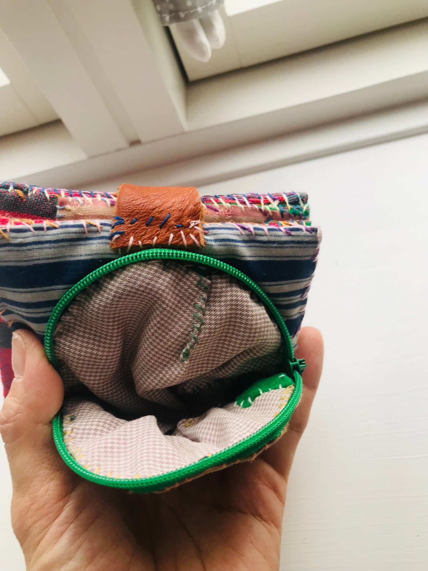 Wallet Fabric Wallet Handmade Hand-sewn Embroidered Patchwork Bi-fold 1913
