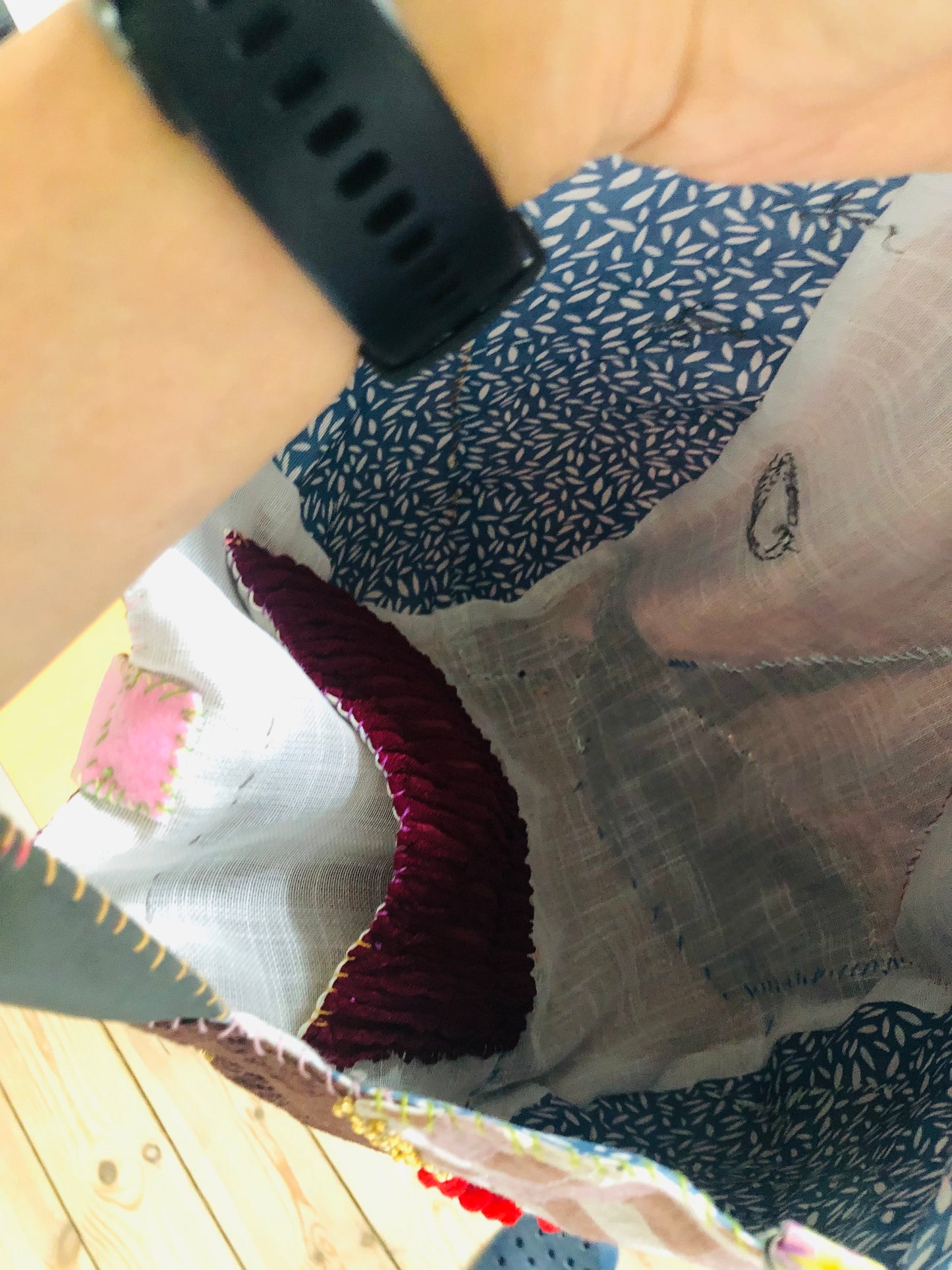 Bag 手縫いのバッグ 布製　トートバッグ　スローファッション　ハンドメイド　2448