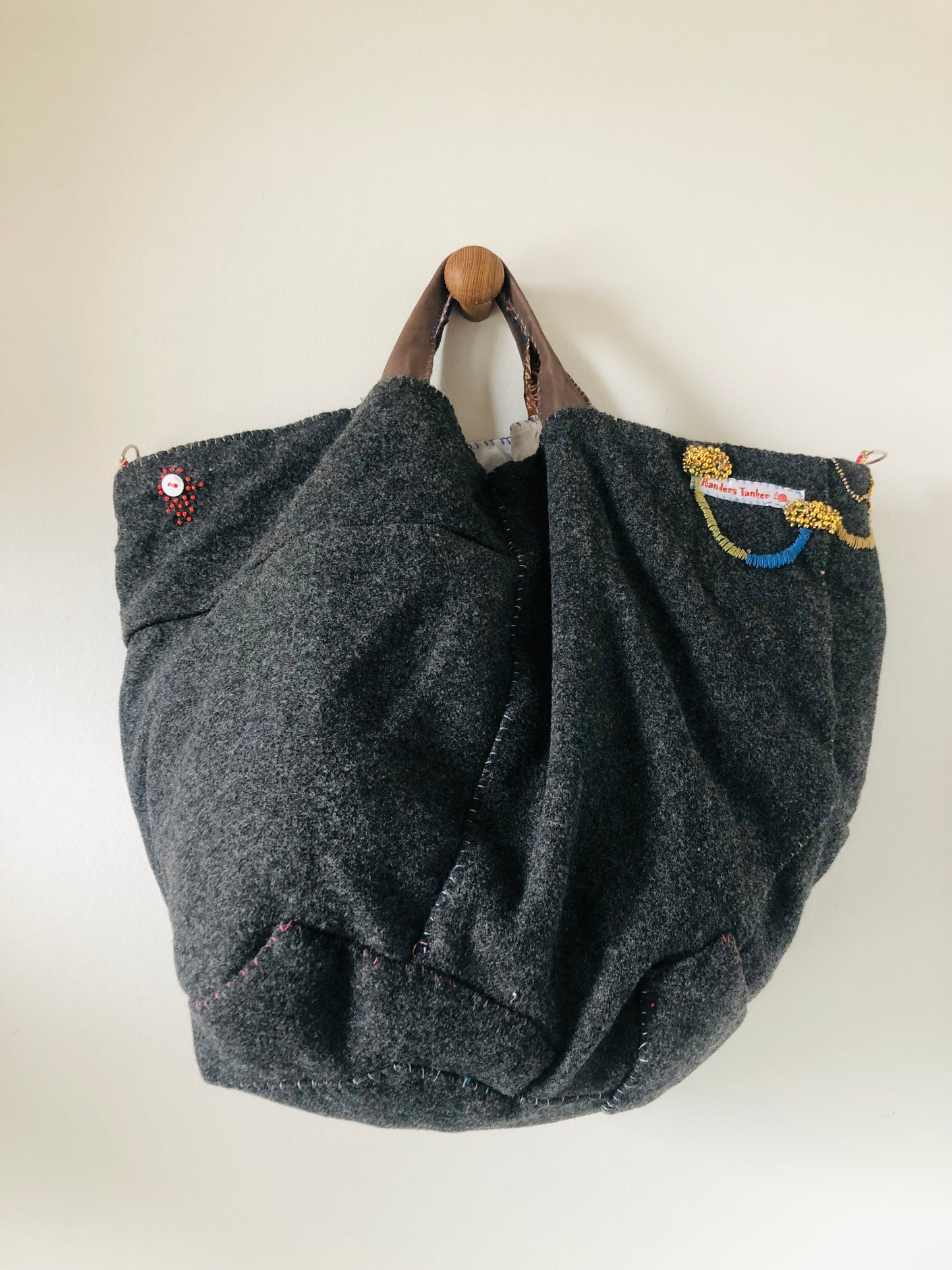 Bag 手縫いのバッグ 布製　トートバッグ　スローファッション　ハンドメイド　2500