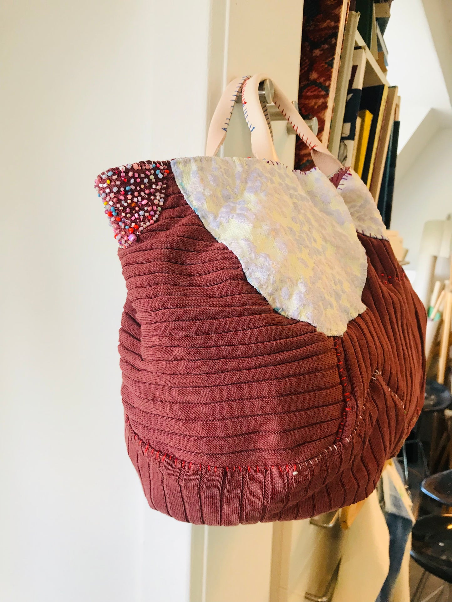 Bag   手縫いのバッグ　  布製　本革持ち手　スローファッション　ハンドメイド　1820