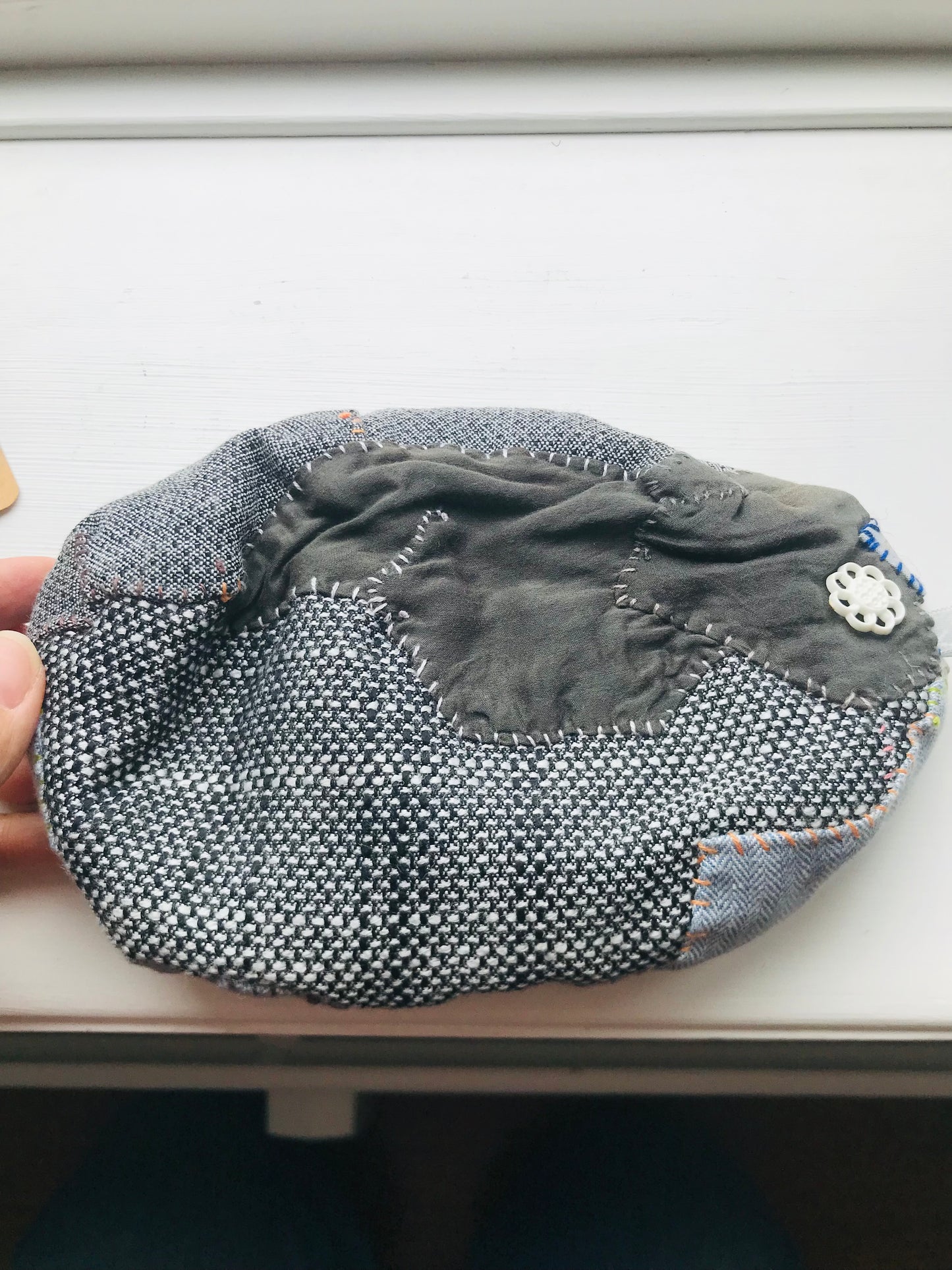 Pouch, hand-sewn, fabric, pen case, accessory case, handmade, bead embroidery, 2044