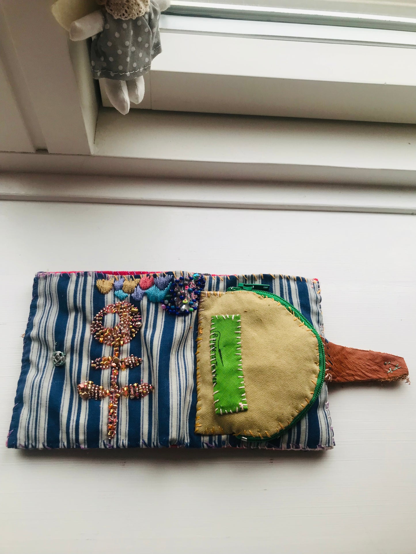 Wallet Fabric Wallet Handmade Hand-sewn Embroidered Patchwork Bi-fold 1913