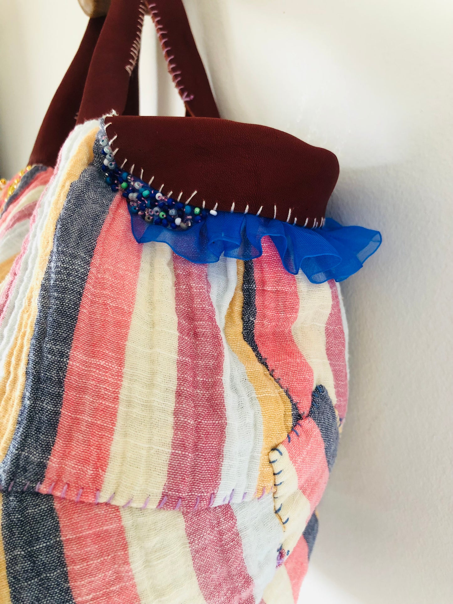 Bag 手縫いのバッグ 布製　トートバッグ　スローファッション　ハンドメイド　2522