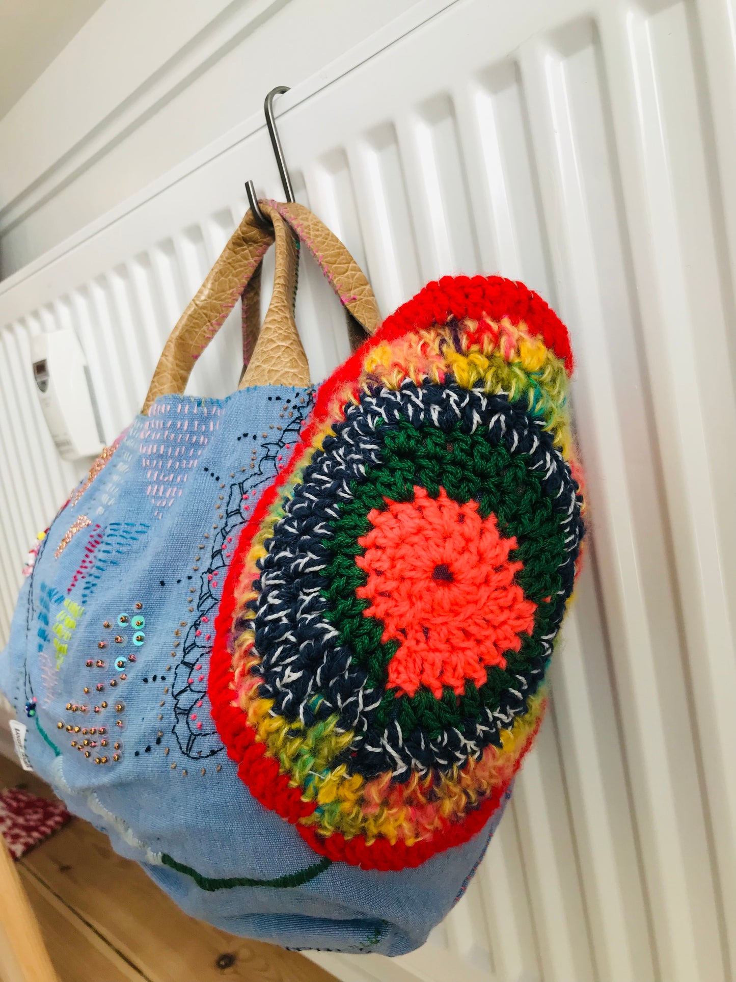 Bag   手縫いのバッグ　  布製　本革持ち手　スローファッション　ハンドメイド　1743