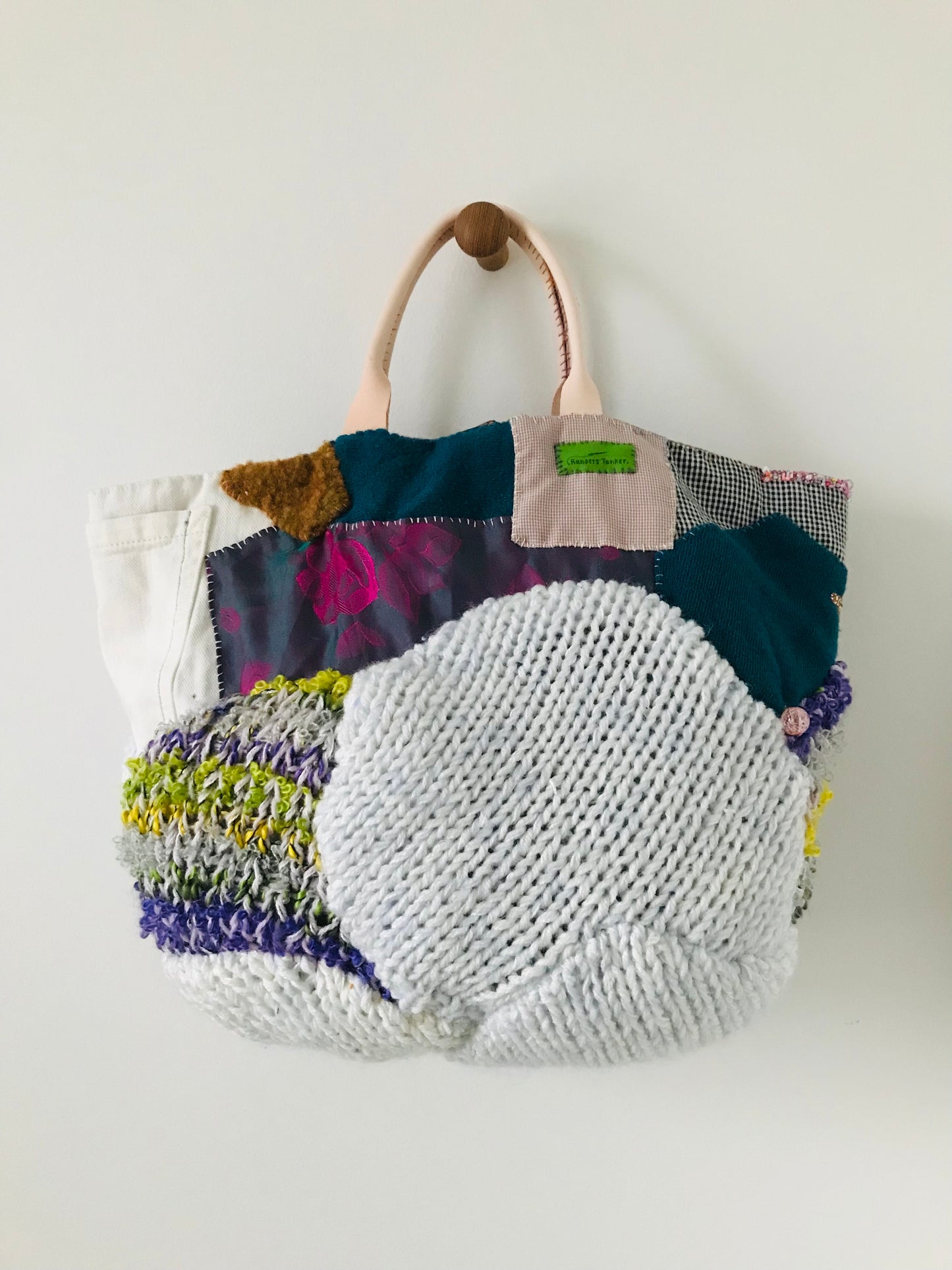 Bag   手縫いのバッグ　 ツギハギ　 布製　スローファッション　ハンドメイド　1932