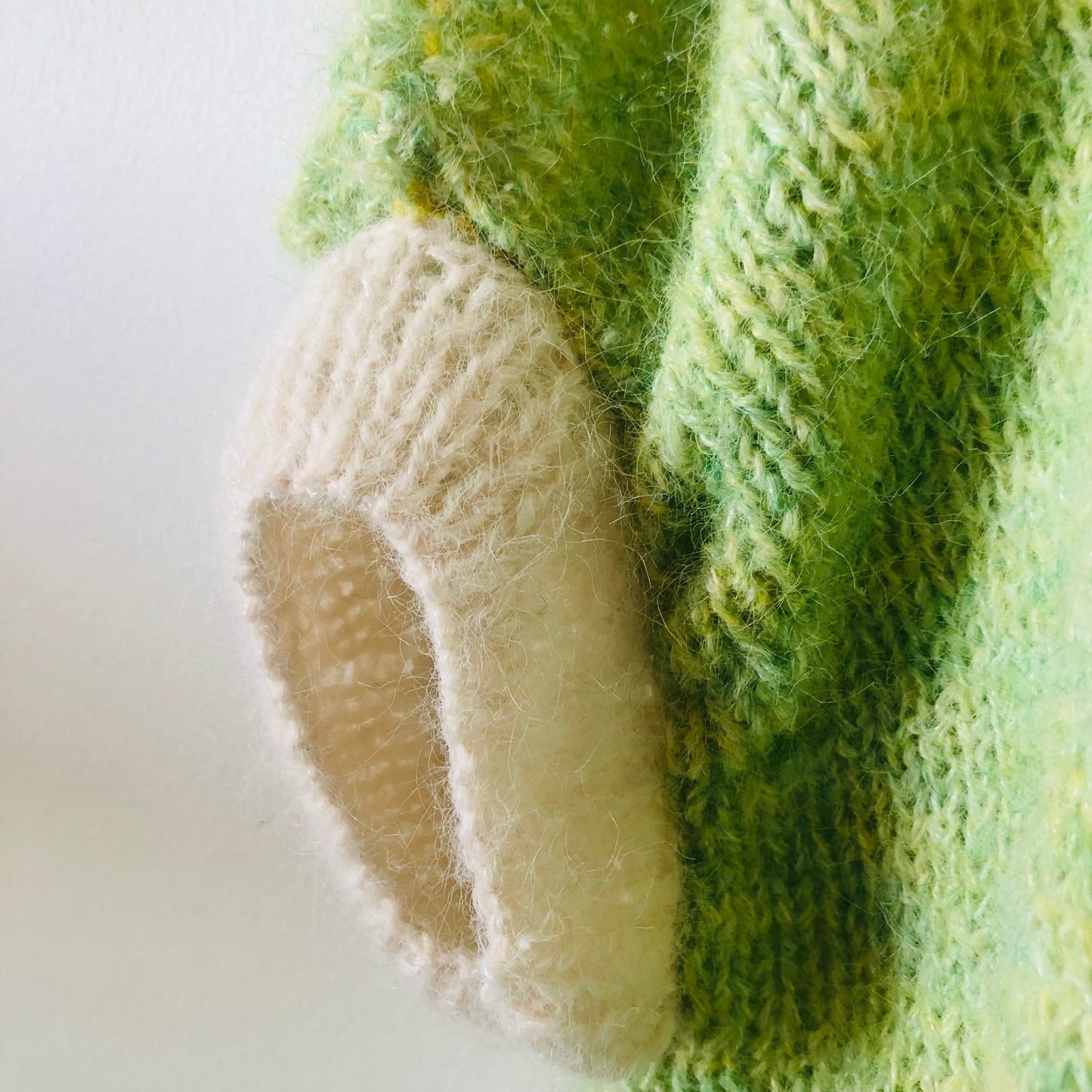 Vest, Sweater, Knitting, Yarn, Wool, Mohair, Slow Fashion, Fancy Yarn, Short Sleeve, One-of-a-kind, 2421