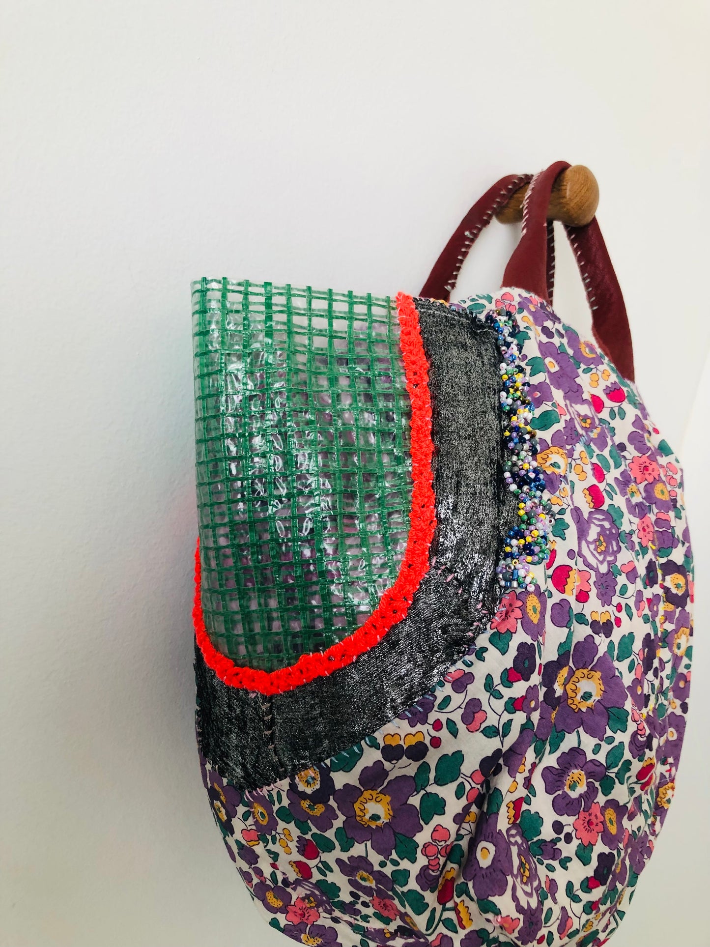 Bag 手縫いのバッグ 布製　トートバッグ　スローファッション　ハンドメイド　2507