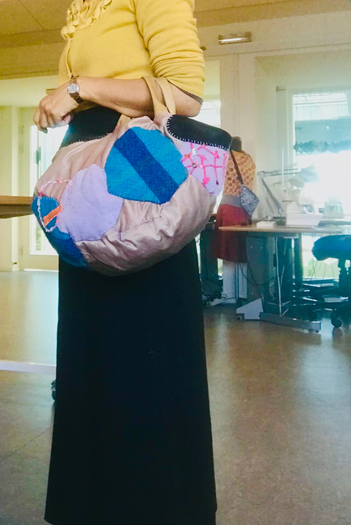 Bag   手縫いのバッグ　  布製　本革持ち手　スローファッション　ハンドメイド　1853