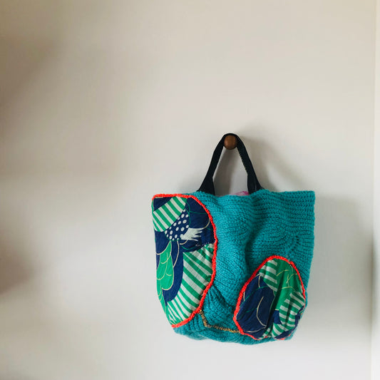 Bag 手縫いのバッグ 布製　トートバッグ　スローファッション　ハンドメイド　2417