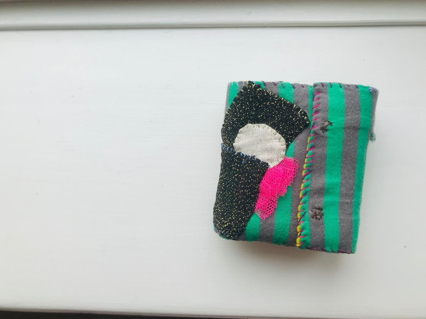 Wallet Fabric Wallet Handmade Hand-sewn Embroidered Patchwork Bi-fold 2054