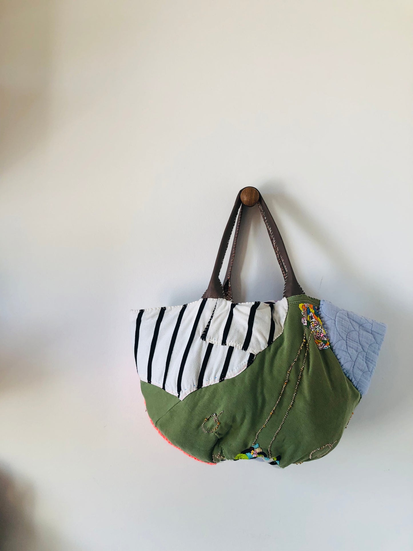 Bag Hand-sewn cloth tote bag Slow fashion Handmade 2502