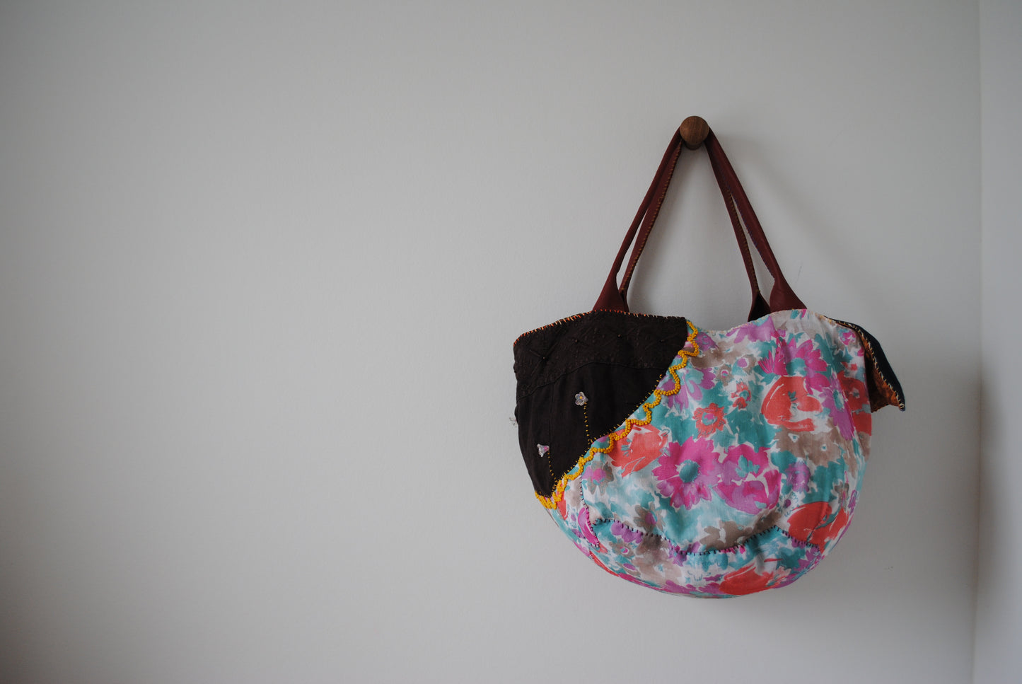 Bag Hand-sewn bag Fabric Slow fashion Handmade 2025