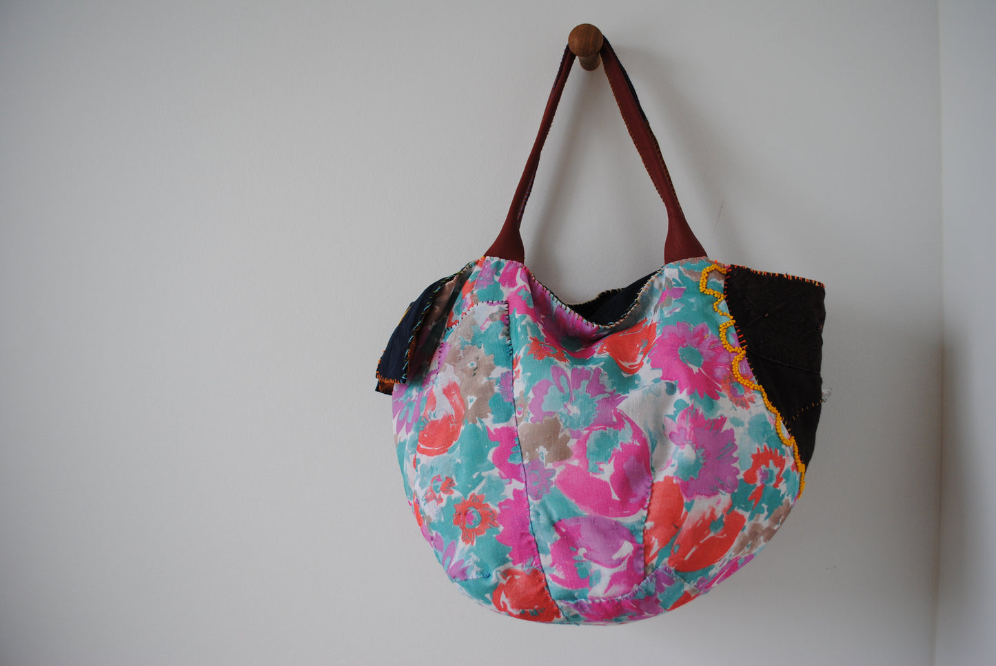 Bag Hand-sewn bag Fabric Slow fashion Handmade 2025