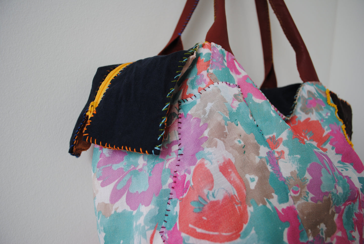 Bag Hand-sewn bag Fabric Slow fashion Handmade 2025