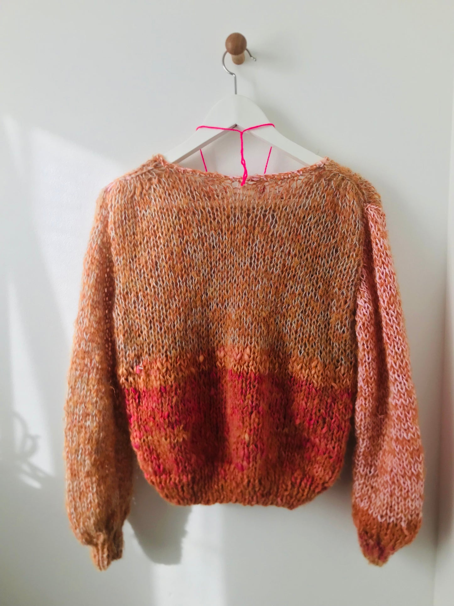 Håndstrikket sweater, slow fashion, fancy garn, unik, kort længde, mohair, 2097