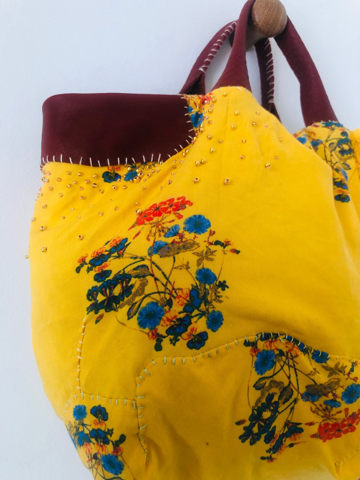 Bag 手縫いのバッグ 布製　トートバッグ　スローファッション　ハンドメイド　2511