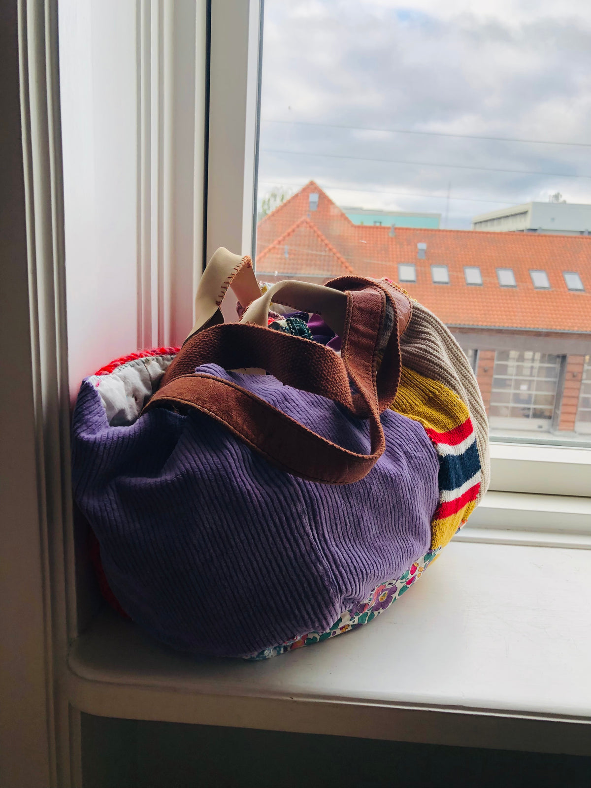 Bag: Hand-stitched fabric tote bag, slow fashion, handmade, 2548