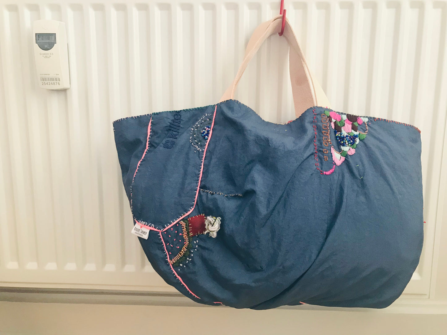Bag   手縫いのバッグ　  布製　本革持ち手　スローファッション　ハンドメイド　1735