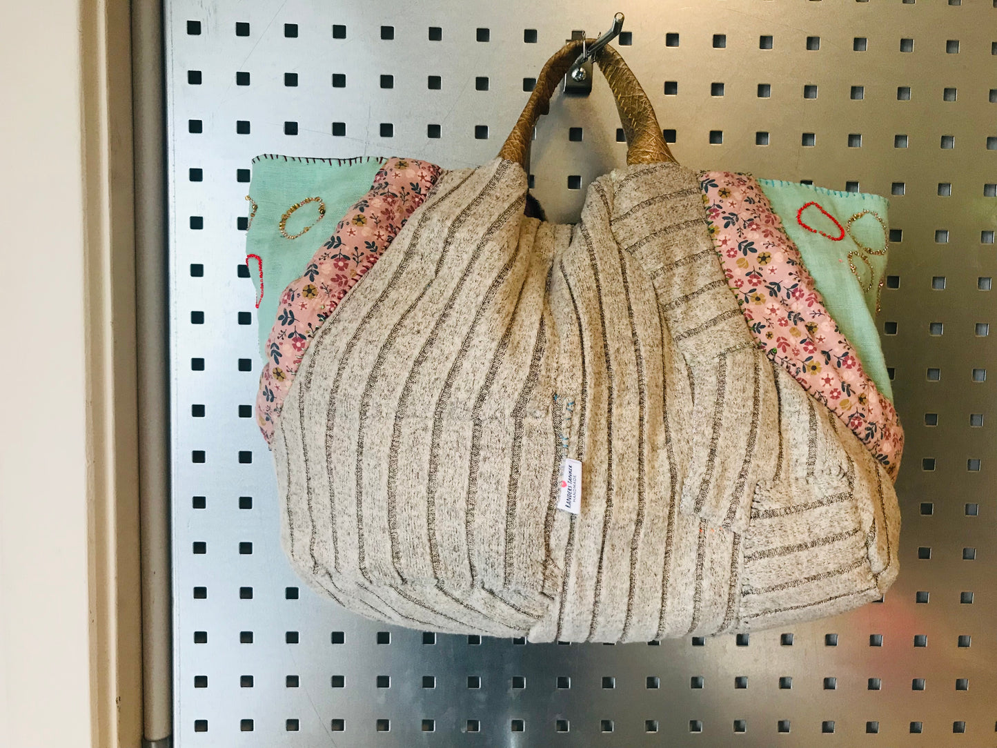 Bag   手縫いのバッグ　  布製　本革持ち手　スローファッション　ハンドメイド　1800