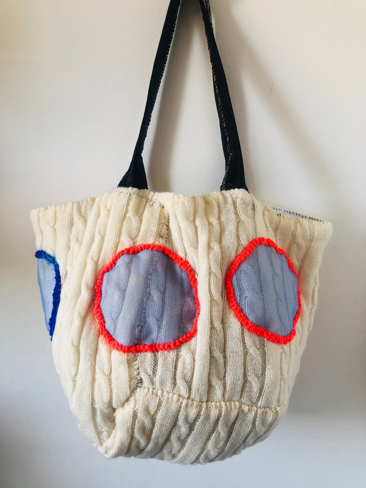 Bag 手縫いのバッグ 布製　トートバッグ　スローファッション　ハンドメイド　2439