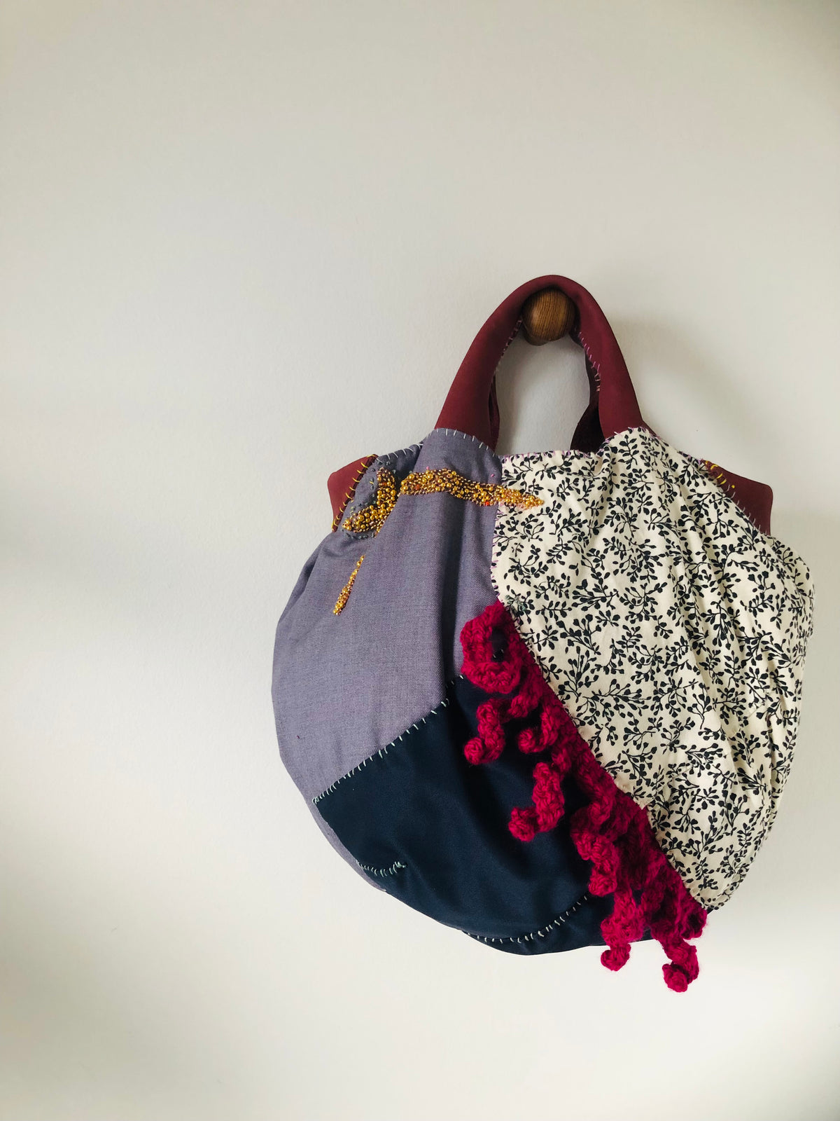 Bag 手縫いのバッグ 布製　トートバッグ　スローファッション　ハンドメイド　2543