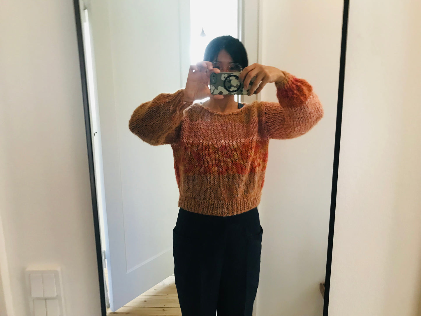 Håndstrikket sweater, slow fashion, fancy garn, unik, kort længde, mohair, 2097