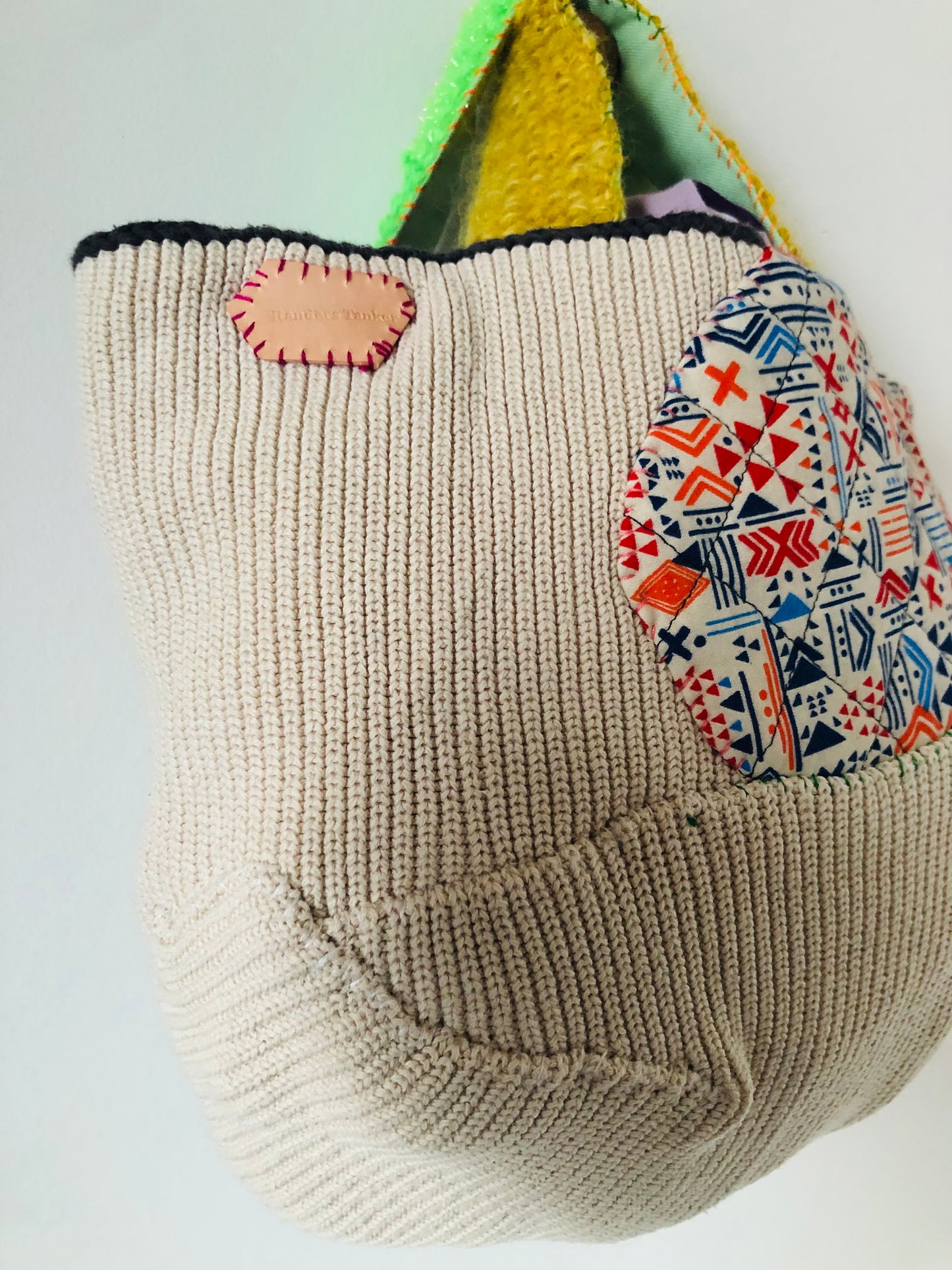 Bag 手縫いのバッグ　布製　トートバッグ　スローファッション　ハンドメイド　2374