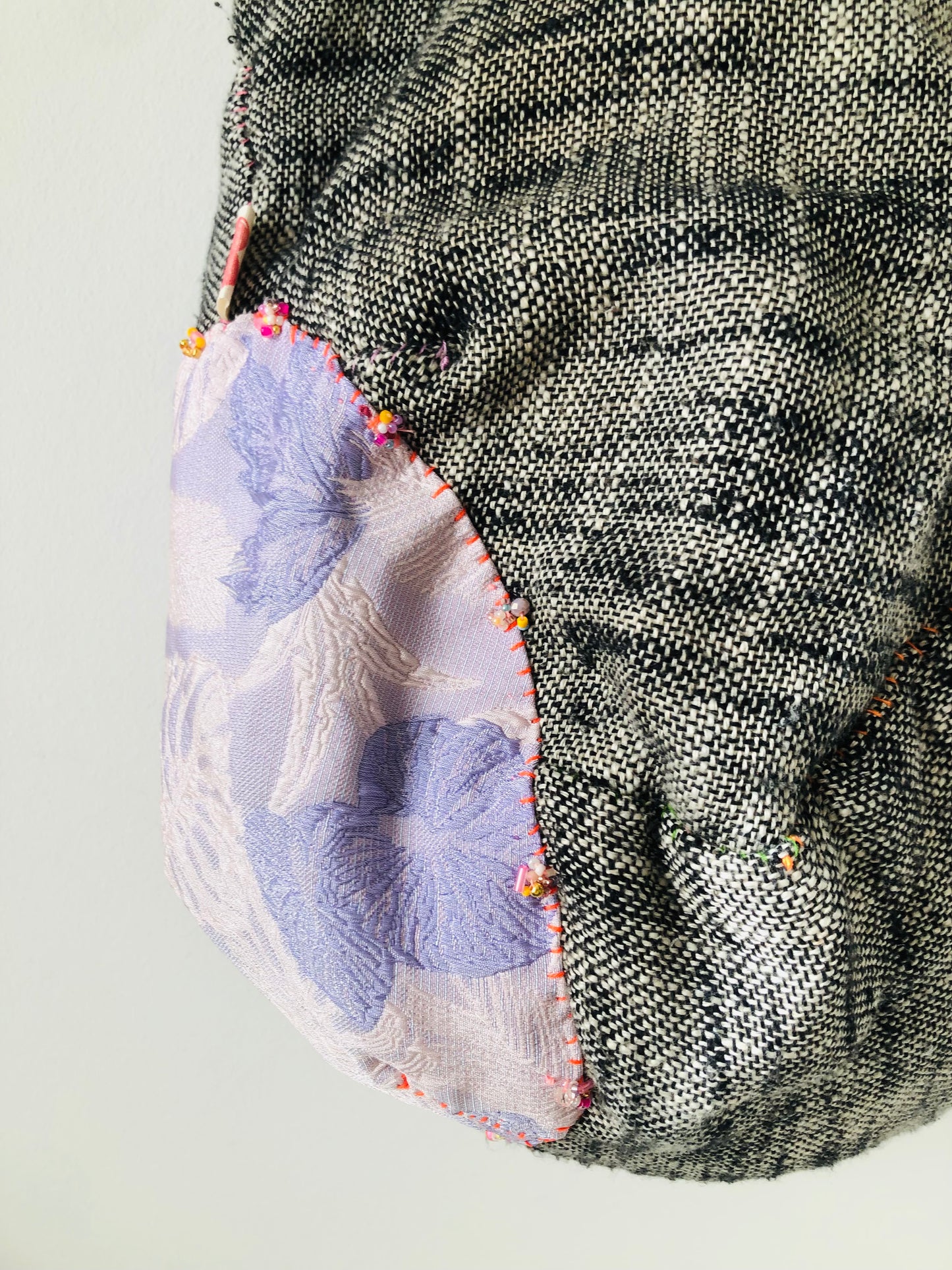 Bag 手縫いのバッグ　布製　トートバッグ　スローファッション　ワンハンドルバッグ　ハンドメイド　2383