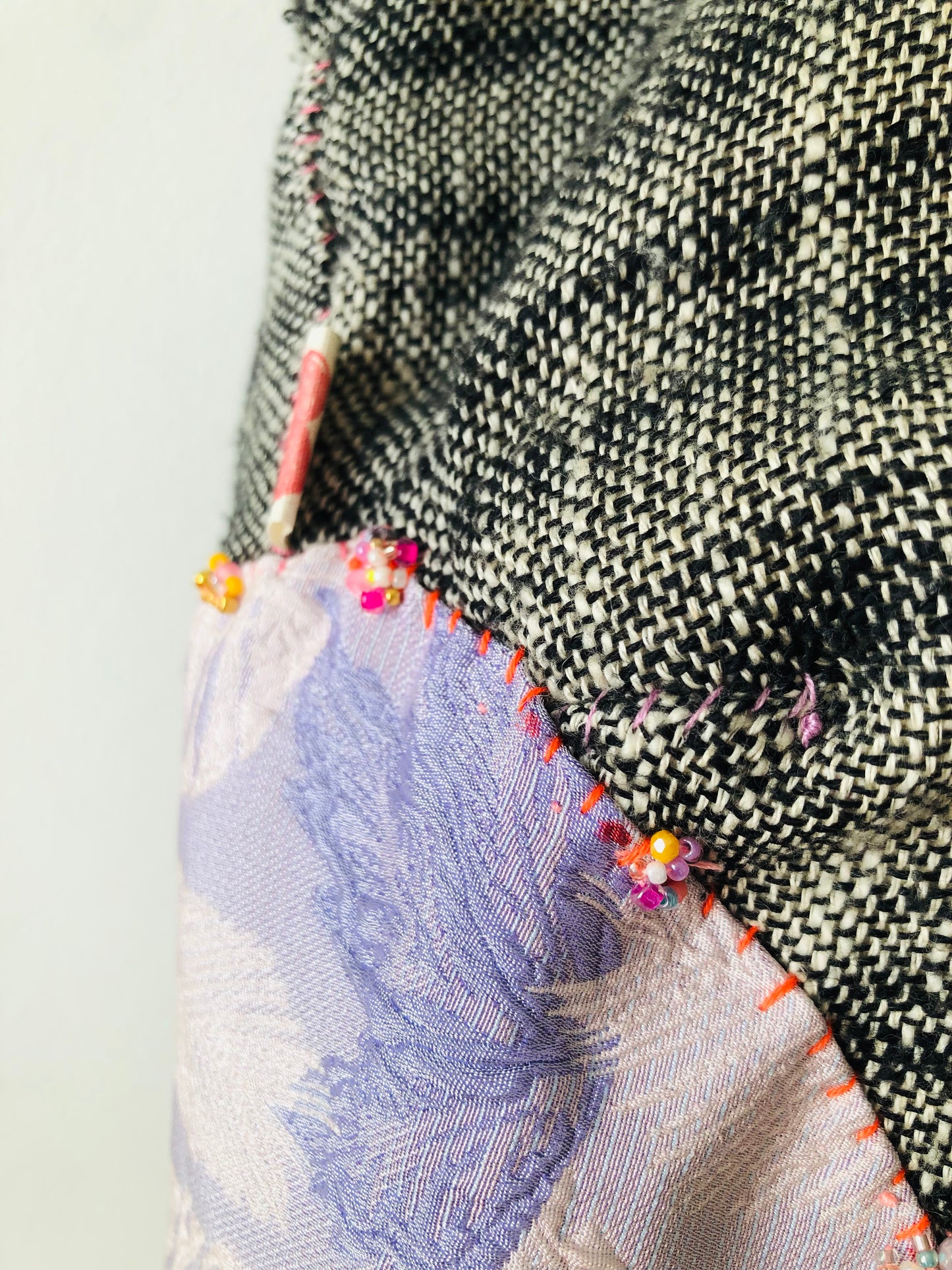 Bag 手縫いのバッグ　布製　トートバッグ　スローファッション　ワンハンドルバッグ　ハンドメイド　2383