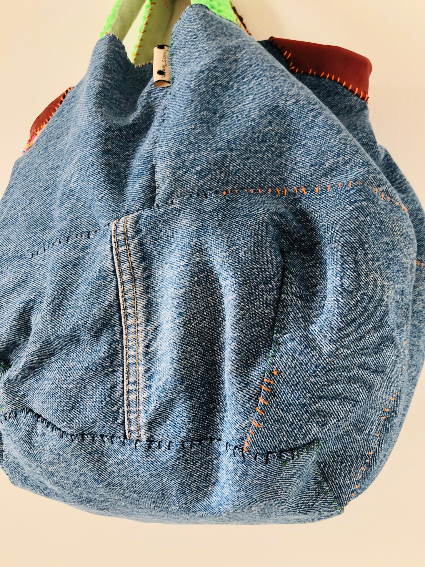 Bag 手縫いのバッグ　布製　トートバッグ　スローファッション　ハンドメイド　2379