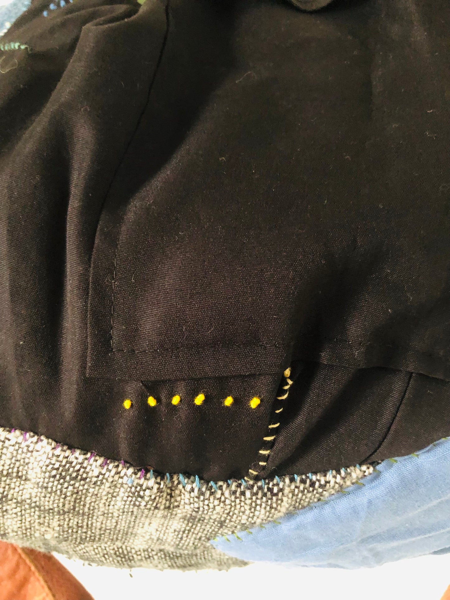 Bag 手縫いのバッグ　布製　トートバッグ　スローファッション　ハンドメイド　2386