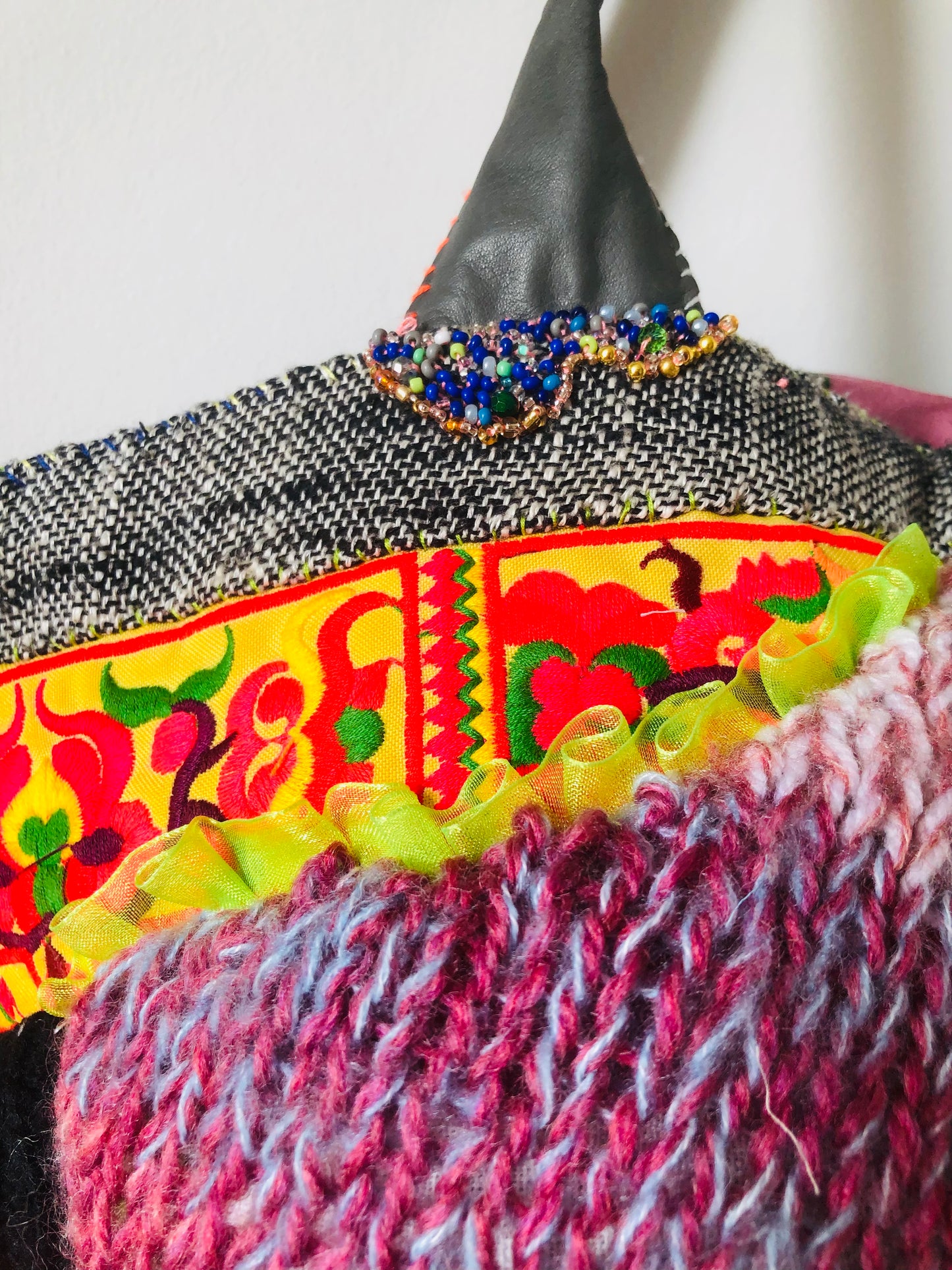 Bag 手縫いのバッグ　布製　トートバッグ　スローファッション　ワンハンドルバッグ　ハンドメイド　2398