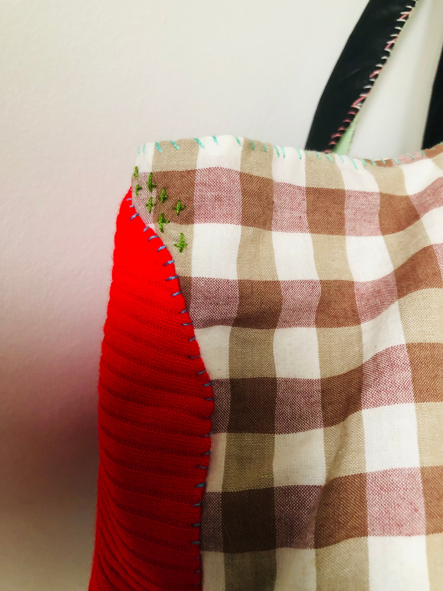 Bag 手縫いのバッグ　【抽選販売】　布製　トートバッグ　スローファッション　ワンハンドルバッグ　ハンドメイド　2403