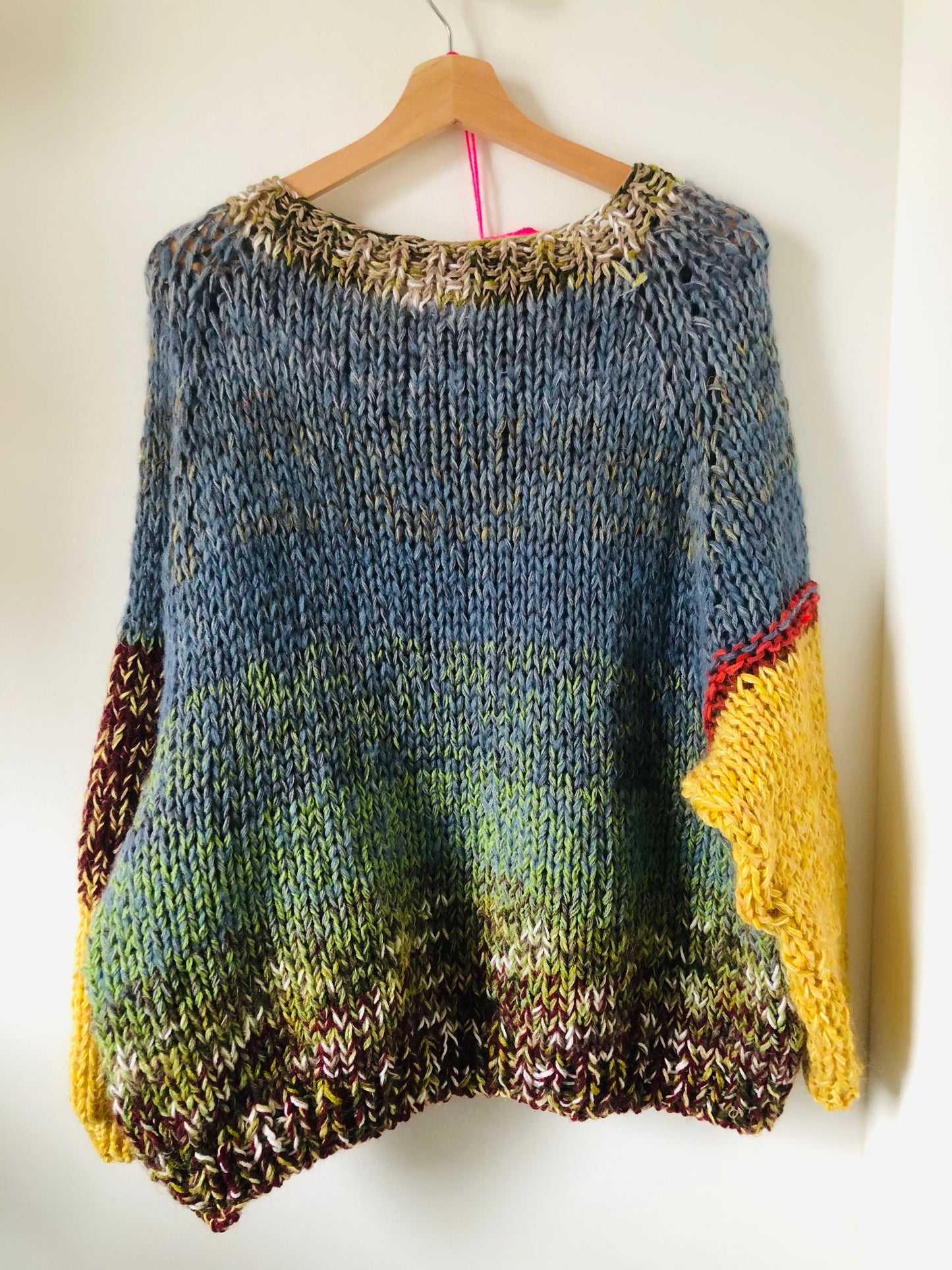 セーター　【抽選販売】　手編み  スローファッション　ファンシーヤーン　oneofakind  　2404