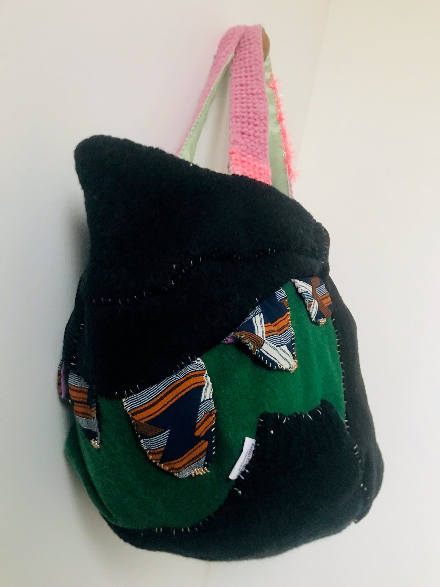 Bag   手縫いのバッグ　布製　トートバッグ　スローファッション　ハンドメイド　2098