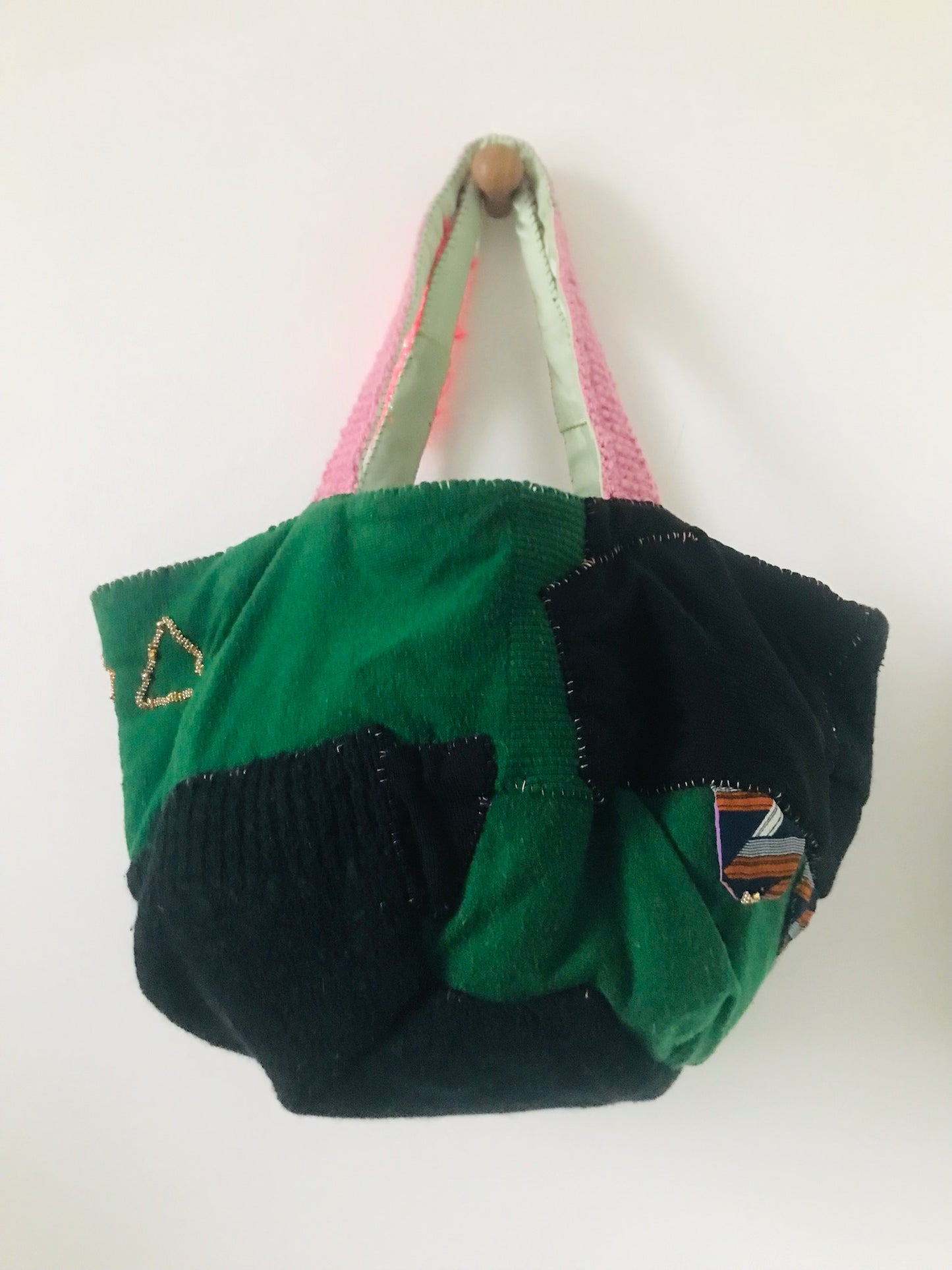 Bag   手縫いのバッグ　布製　トートバッグ　スローファッション　ハンドメイド　2098