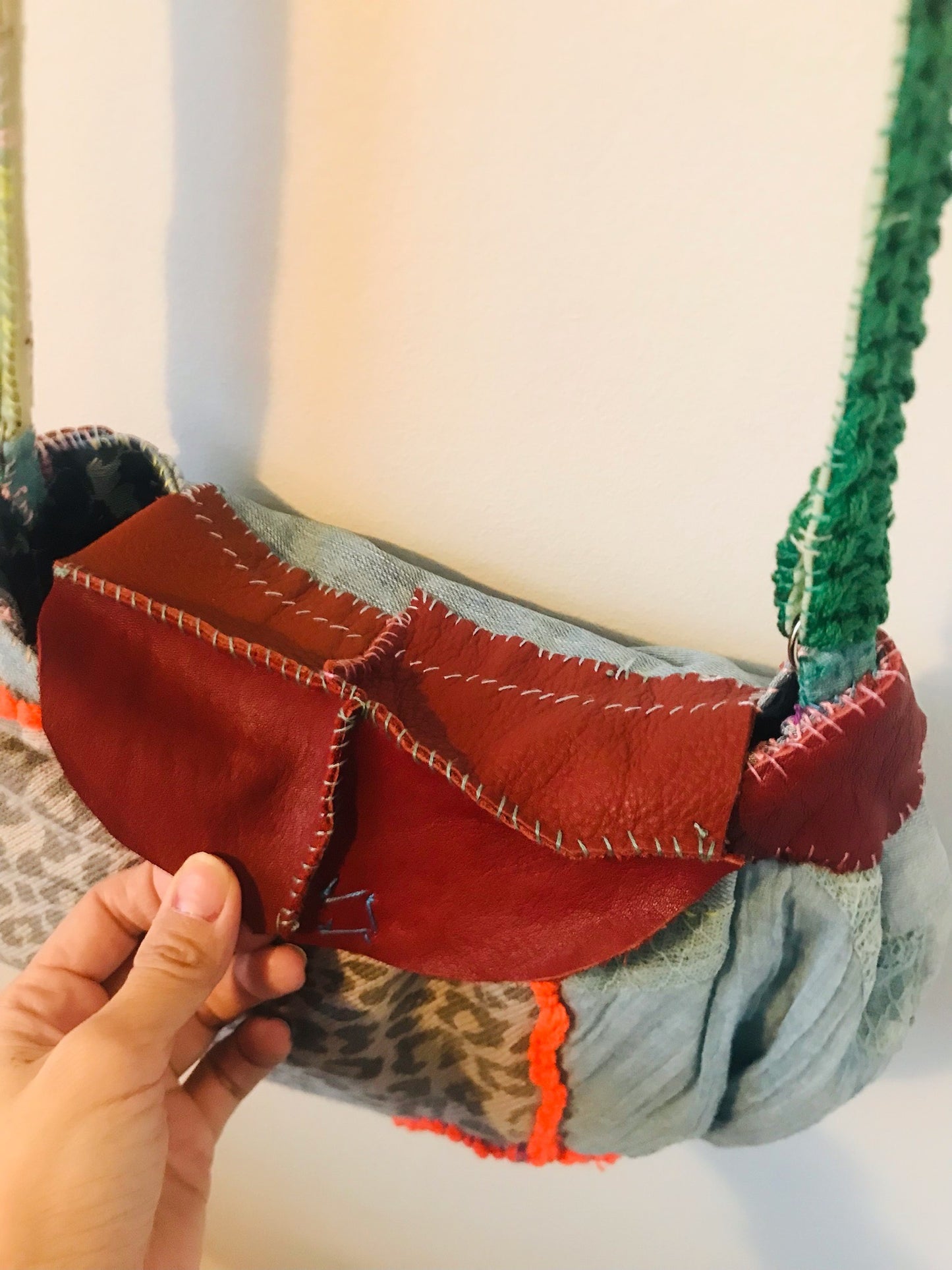 Håndsyet stoftaske, slow fashion, håndlavet pung, 2100