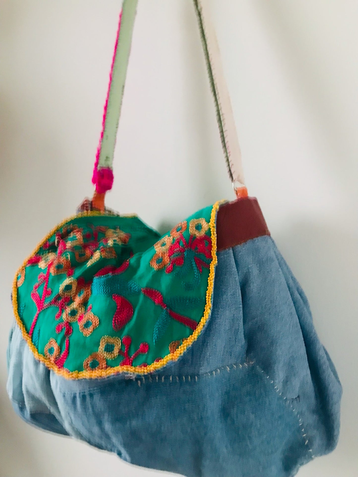 Bag   手縫いのバッグ　布製　スローファッション　ポシェット  ハンドメイド　2111