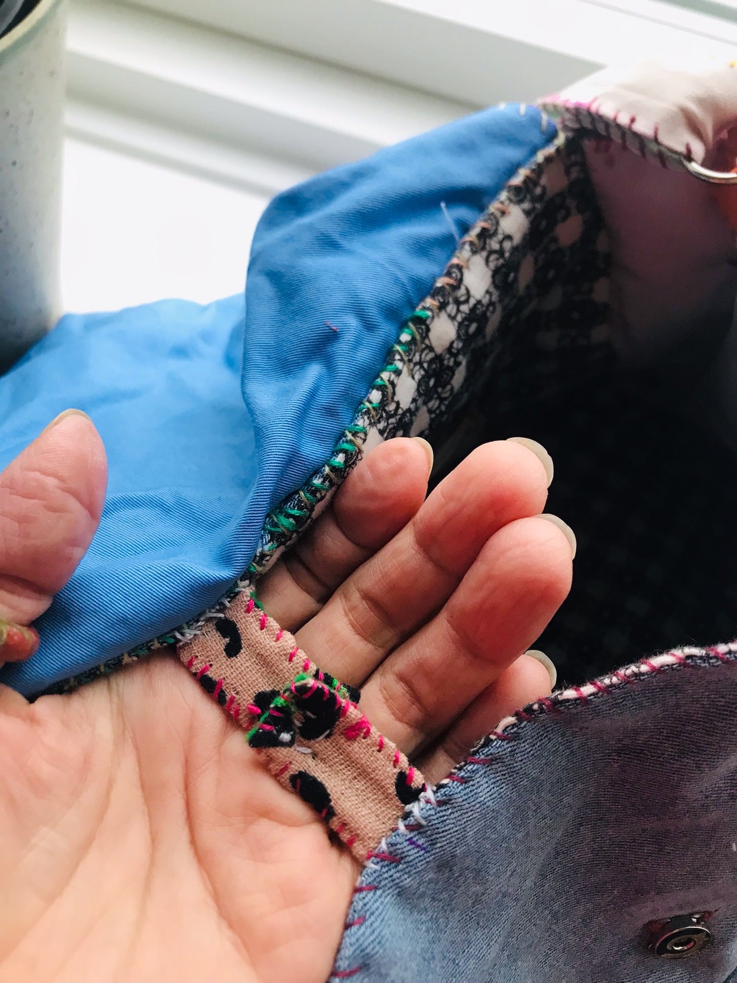 Bag   手縫いのバッグ　布製　スローファッション　ポシェット  ハンドメイド　2111