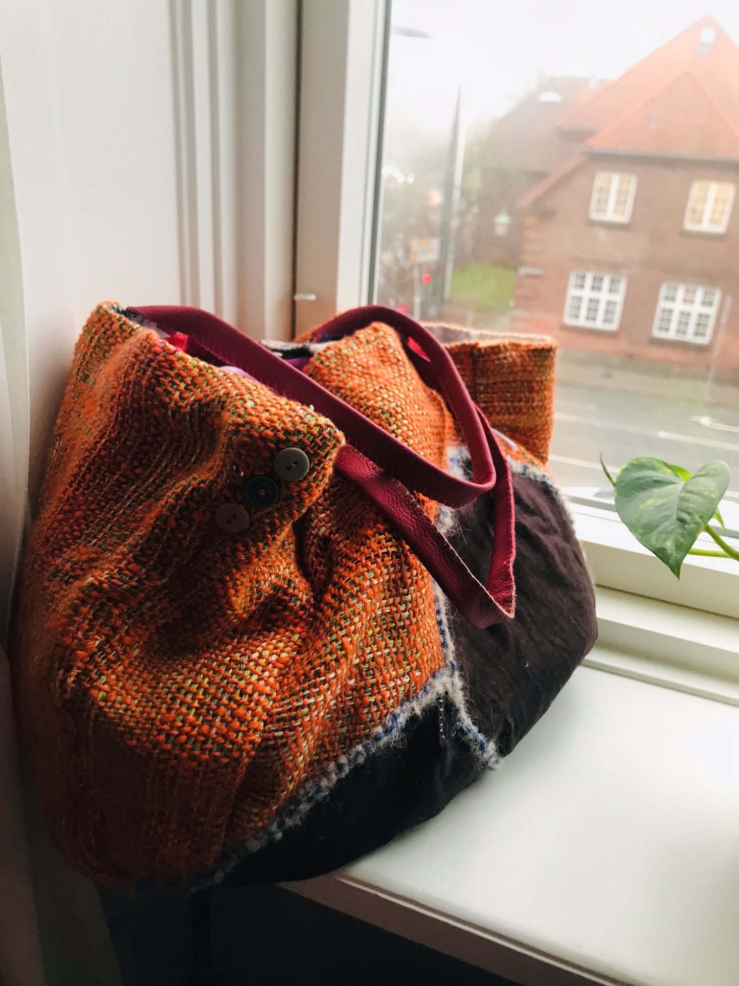 Bag   手縫いのバッグ　布製　トートバッグ　スローファッション　ハンドメイド　2124