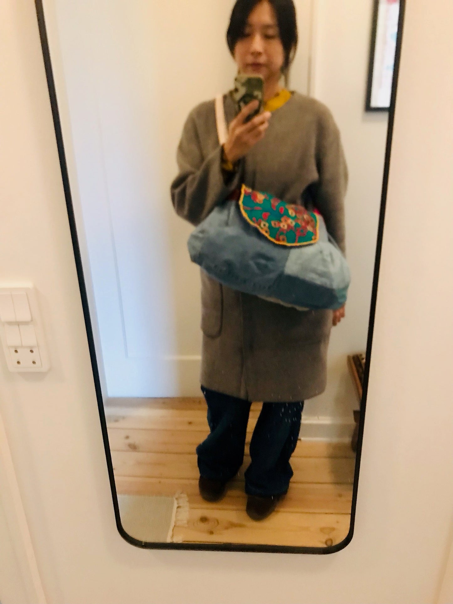 Bag   手縫いのバッグ　布製　スローファッション　ポシェット  ハンドメイド　2111