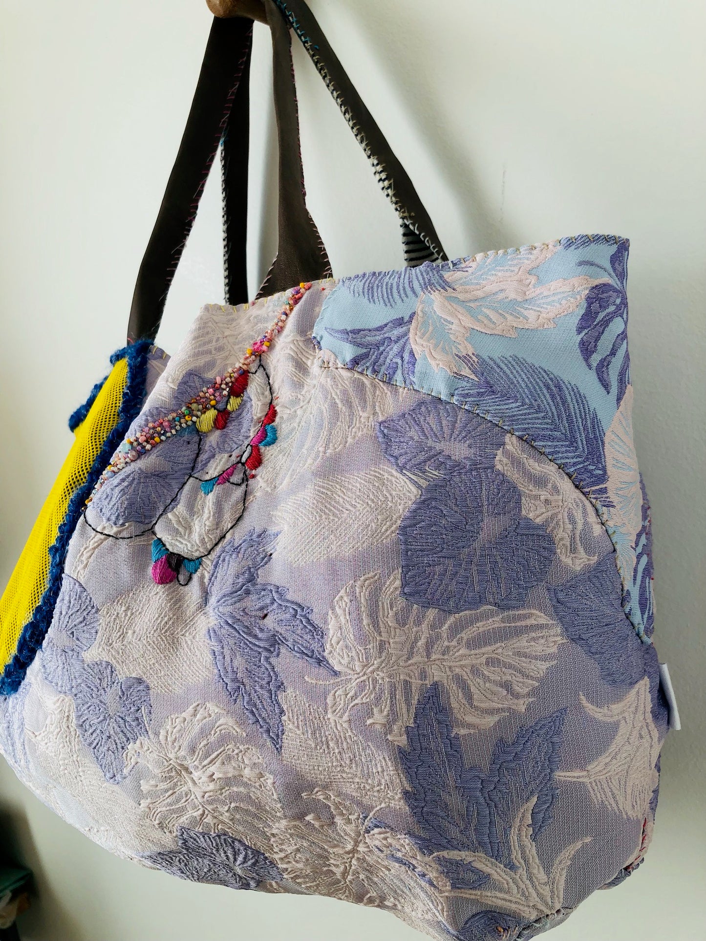 Bag 手縫いのバッグ　布製　トートバッグ　スローファッション　ハンドメイド　2166