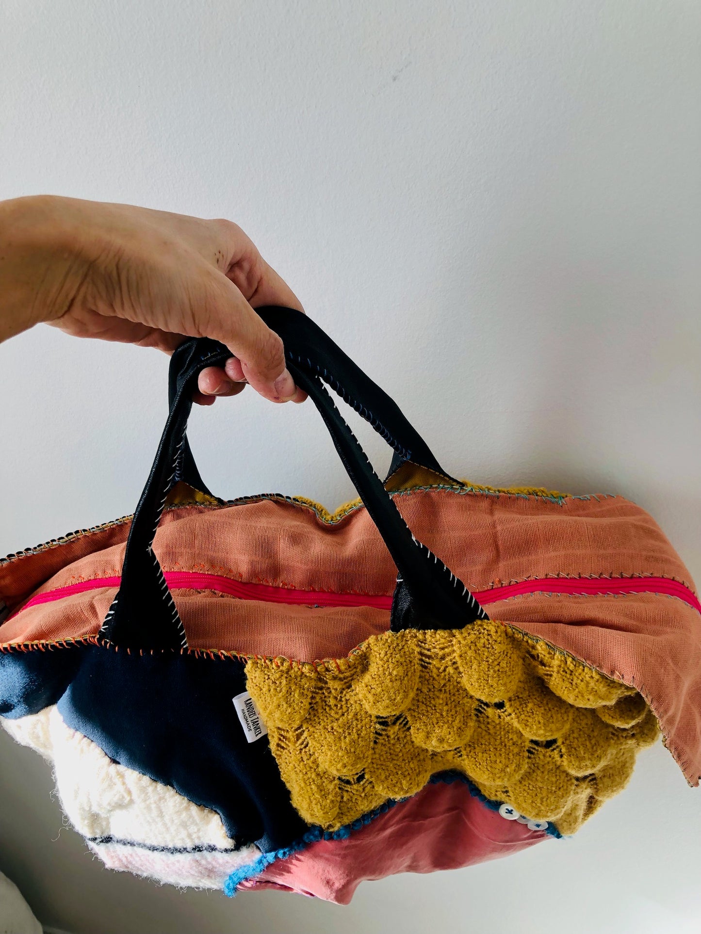 Bag 手縫いのバッグ　布製　トートバッグ　スローファッション　ハンドメイド　2177