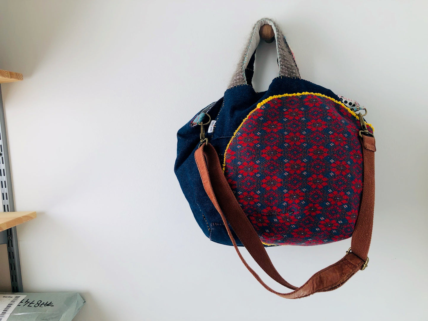 Bag 手縫いのバッグ　布製　トートバッグ　スローファッション　ハンドメイド　2179