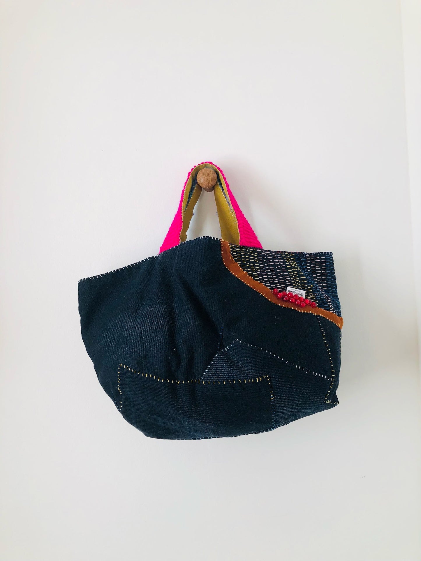 Bag 手縫いのバッグ　布製　トートバッグ　スローファッション　ハンドメイド　2186