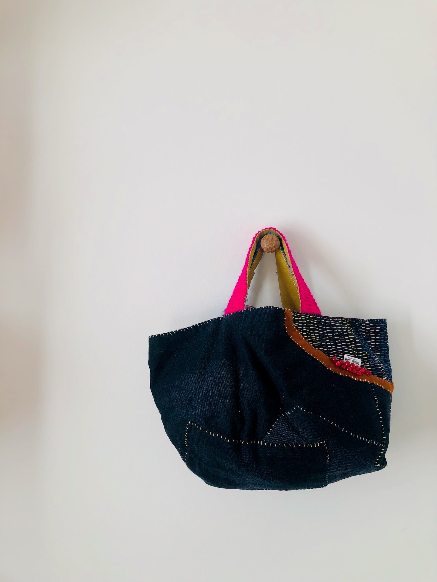 Bag 手縫いのバッグ　布製　トートバッグ　スローファッション　ハンドメイド　2186