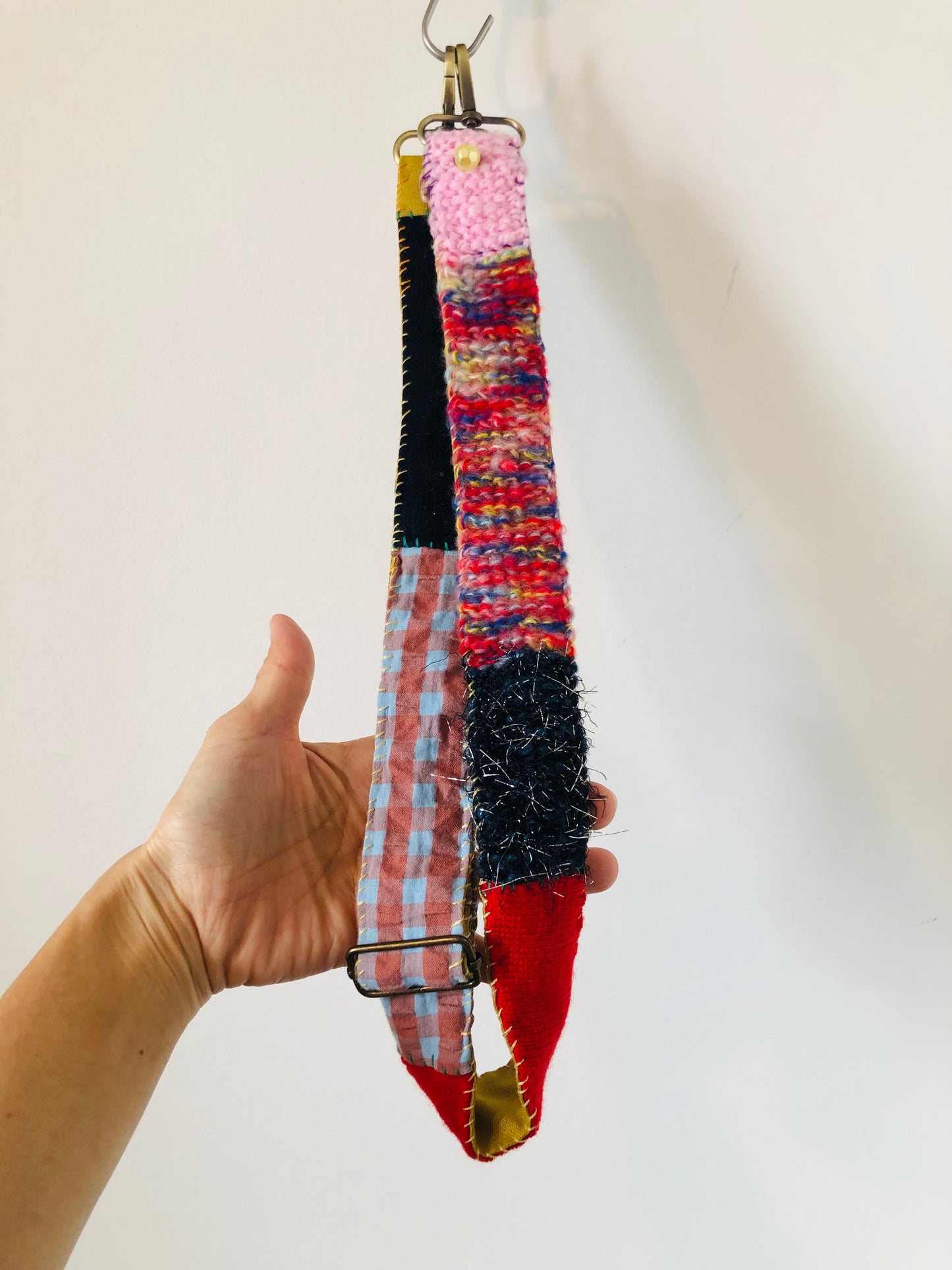 strap  手編みのストラップ　　ウール　布製　毛糸　肩掛けストラップ　スローファッション　ハンドメイド　2201